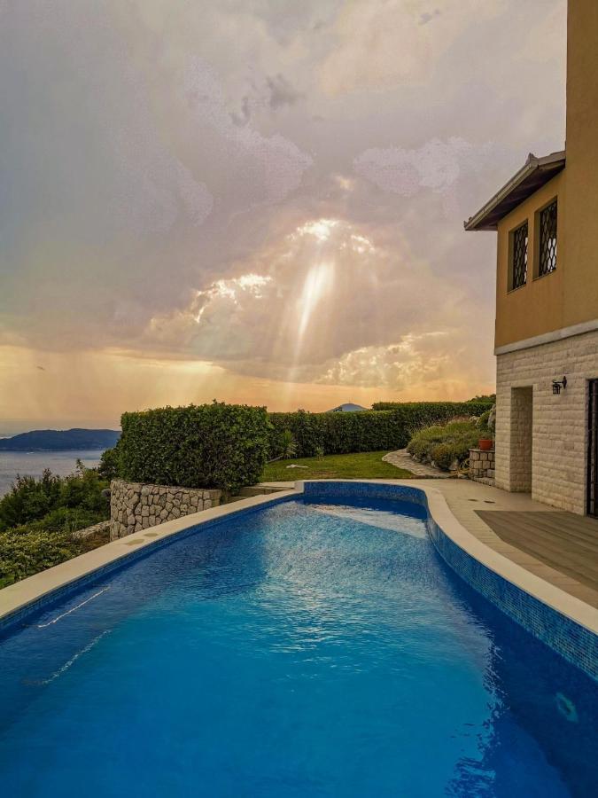 Lux Villa Provence Budva Exterior photo