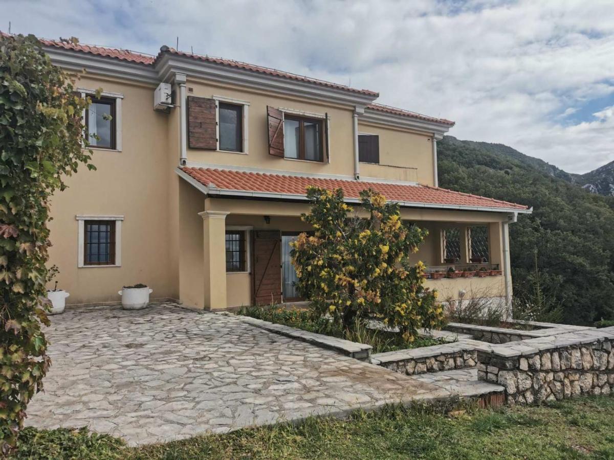 Lux Villa Provence Budva Exterior photo